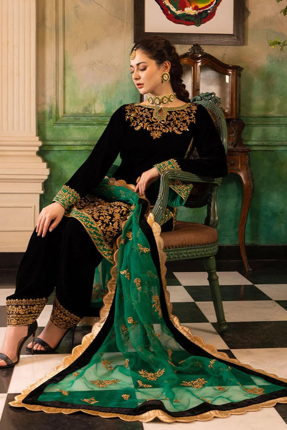 SH-JZ-953 Luxury Embroided Velvet 3 Pc Dress with Embroidered Organza Dupatta