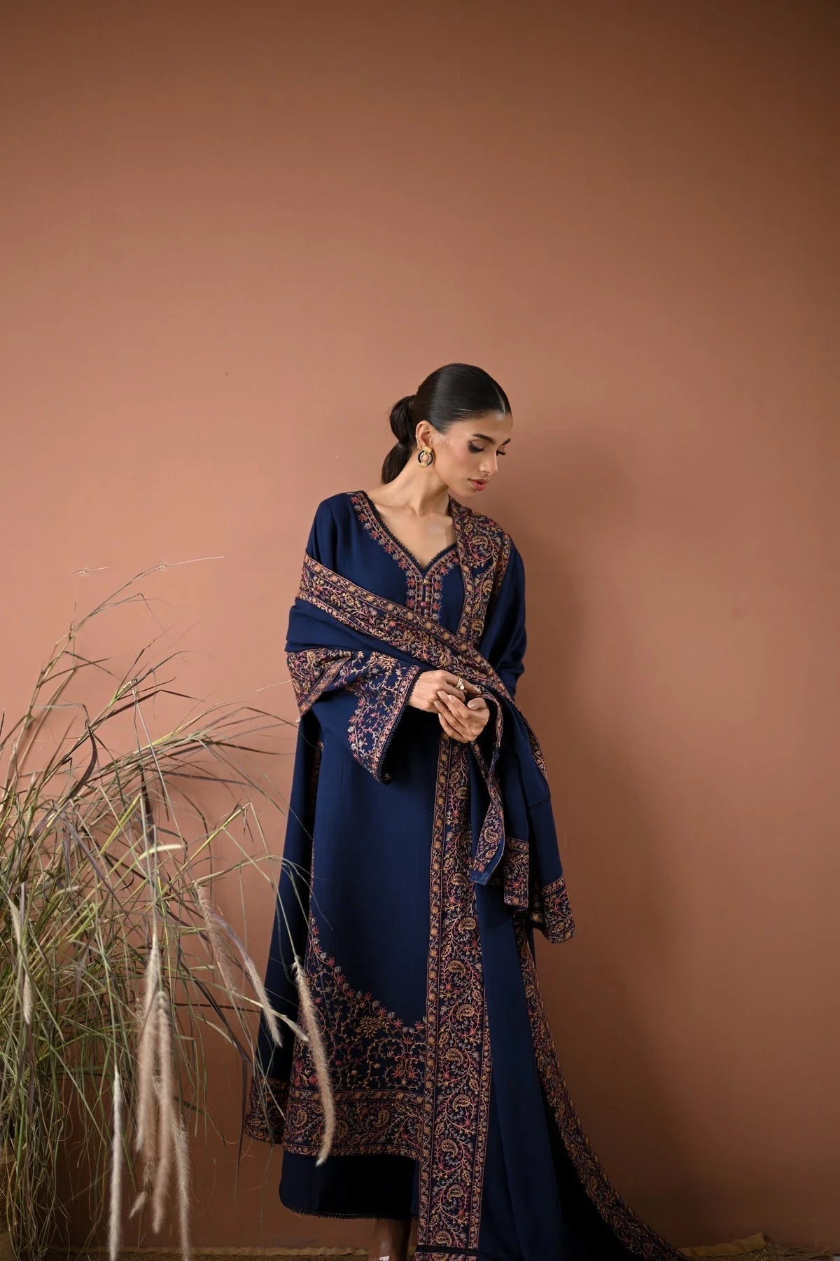 SH-BT 2880A 3 Piece Unstitched Embroidered Dhanak Fabric With Dhanak Shawl