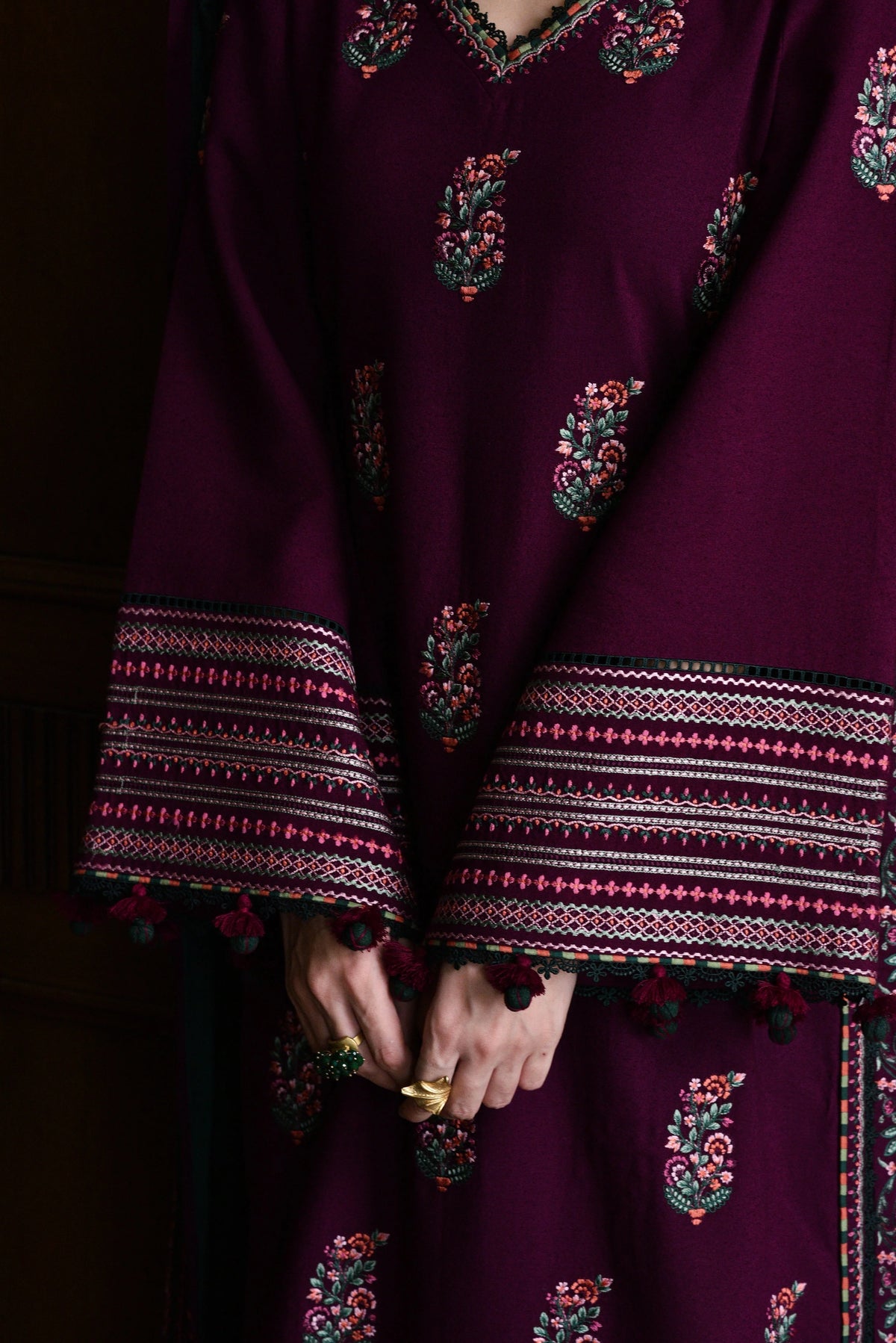 SH-BT 2900 - 3 Piece Unstitched Embroidered Dhanak Fabric With Dhanak Shawl