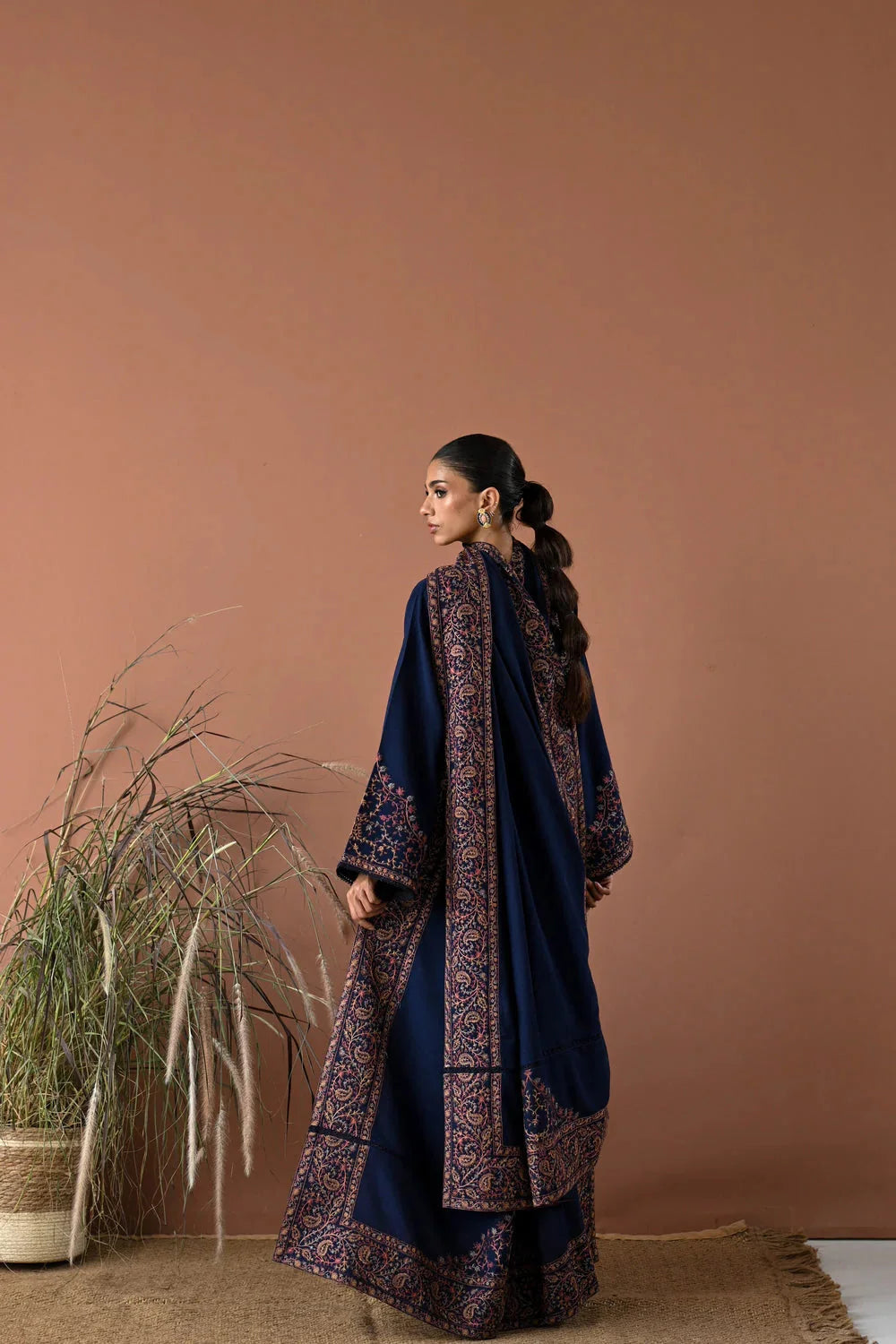 SH-BT 2880A 3 Piece Unstitched Embroidered Dhanak Fabric With Dhanak Shawl