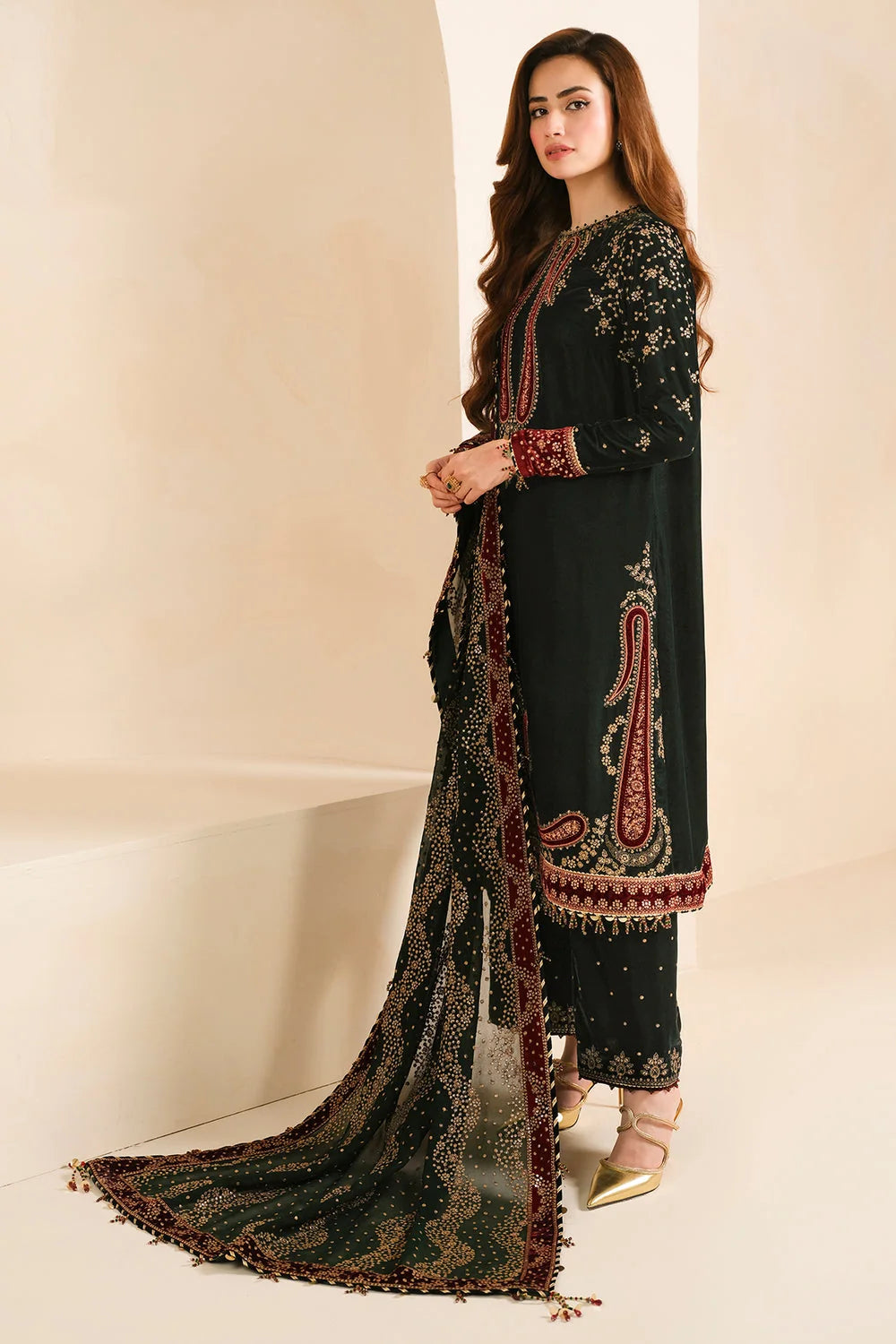 SH-JZ-999 Unstitched Fully Embroided Velvet Suit with Chiffon Dupatta