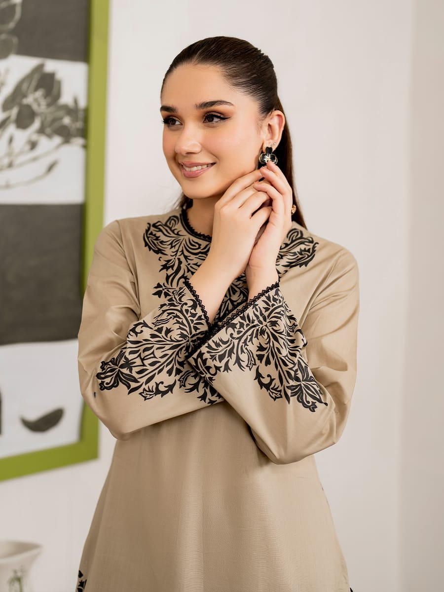 SR-SPL746 Unstitched Embroidered Dhanak Suit 3pc With Digital Printed Woolen Shawl